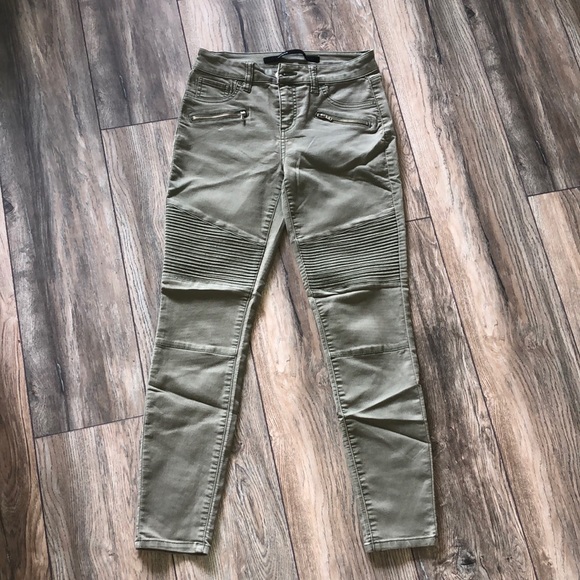 Francesca's Collections Pants - Francesca’s Olive Pants